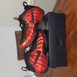 Nike Air Foamposite Pro University Red